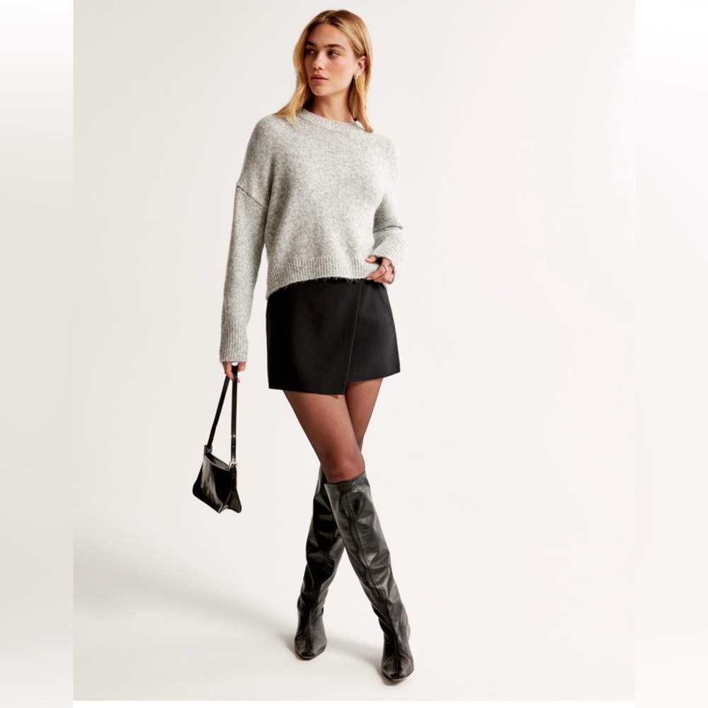 NWT Abercrombie Scarlett wrap mini skort